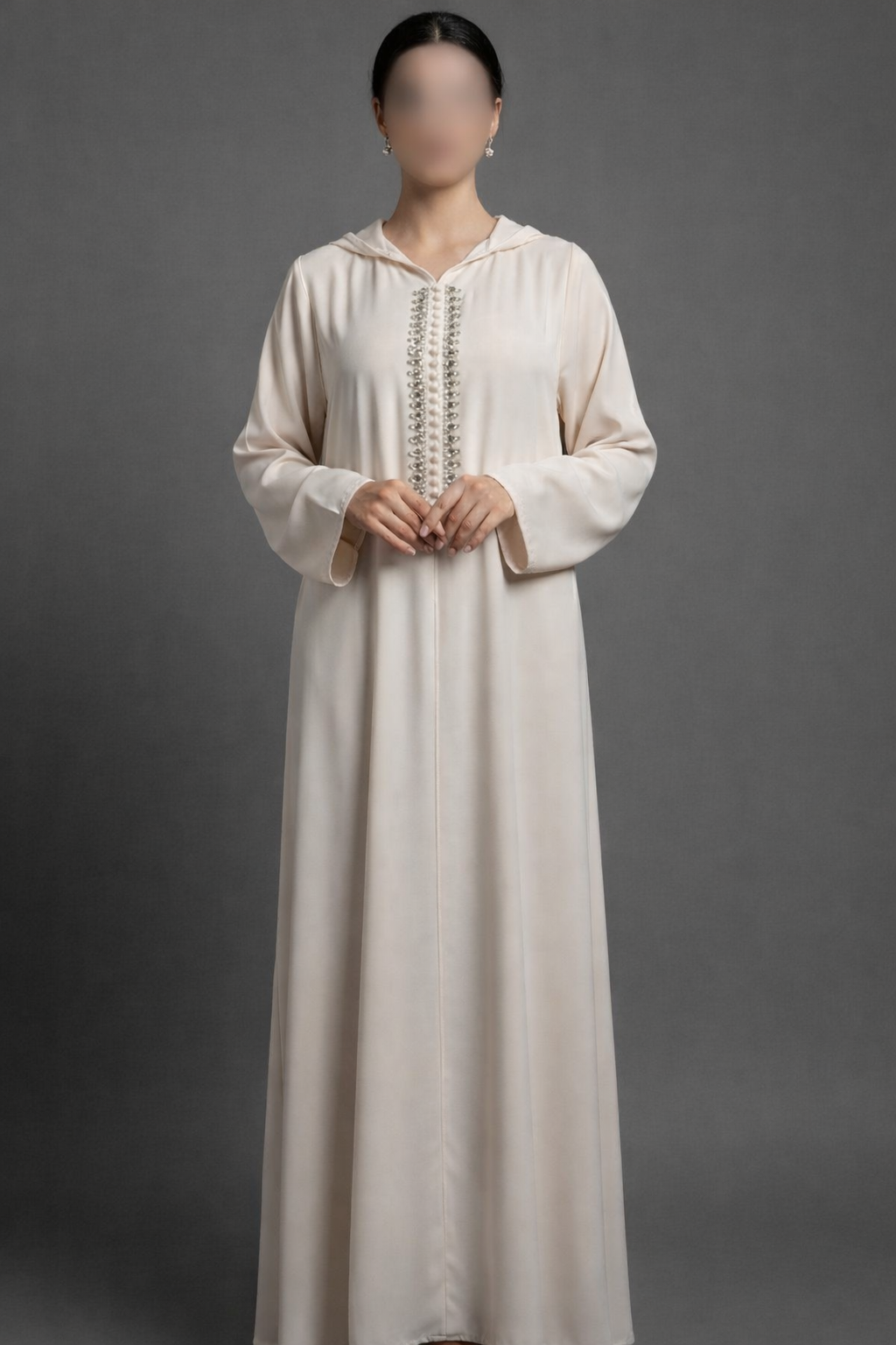 Robe longue brodée perlée