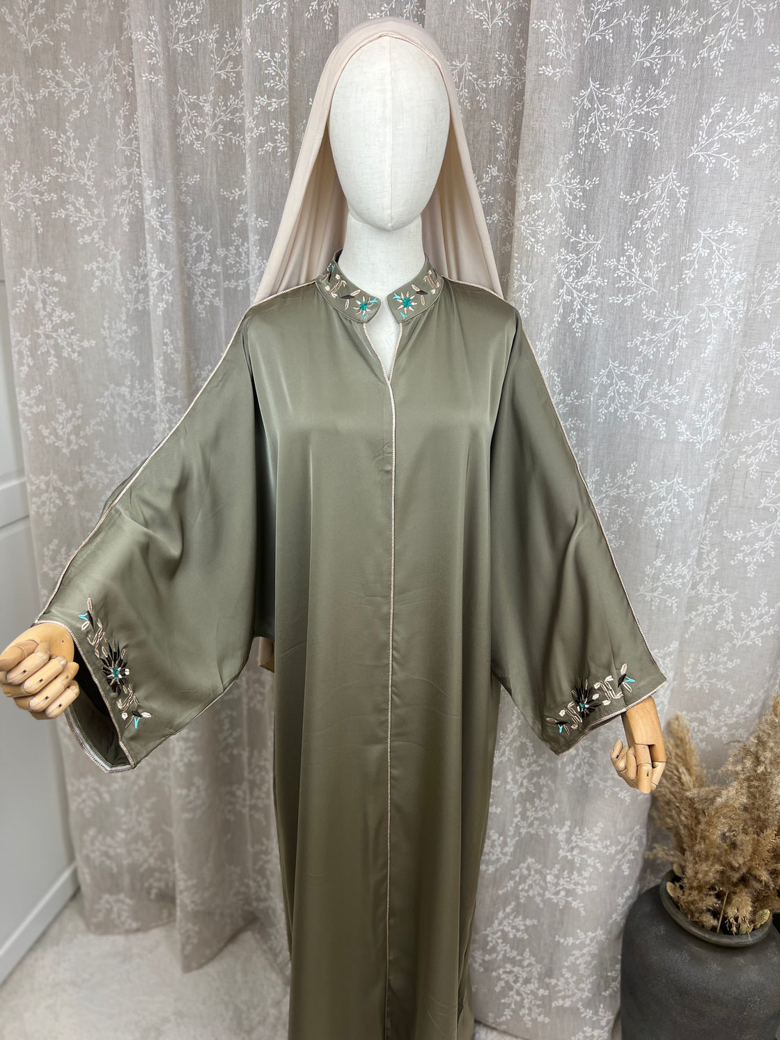 Abaya broderie