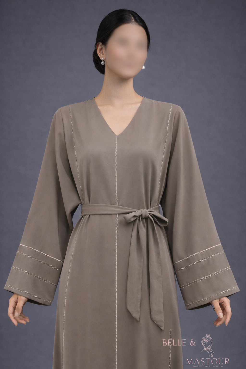 Robe longue ceinturée