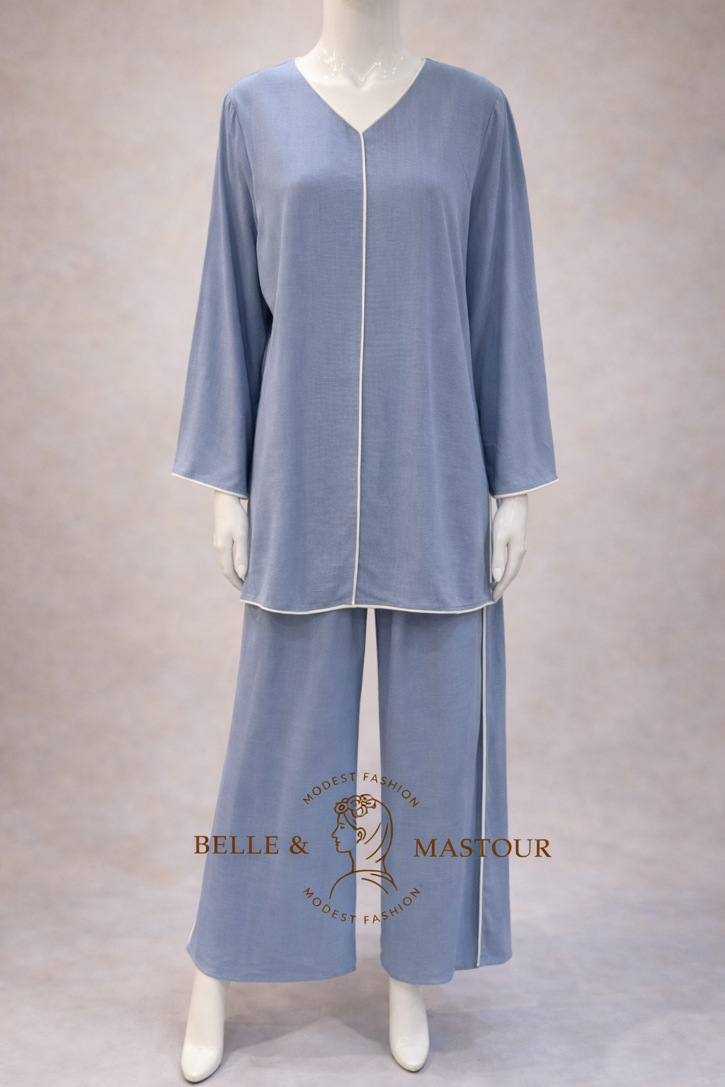 Ensemble fluide bleu