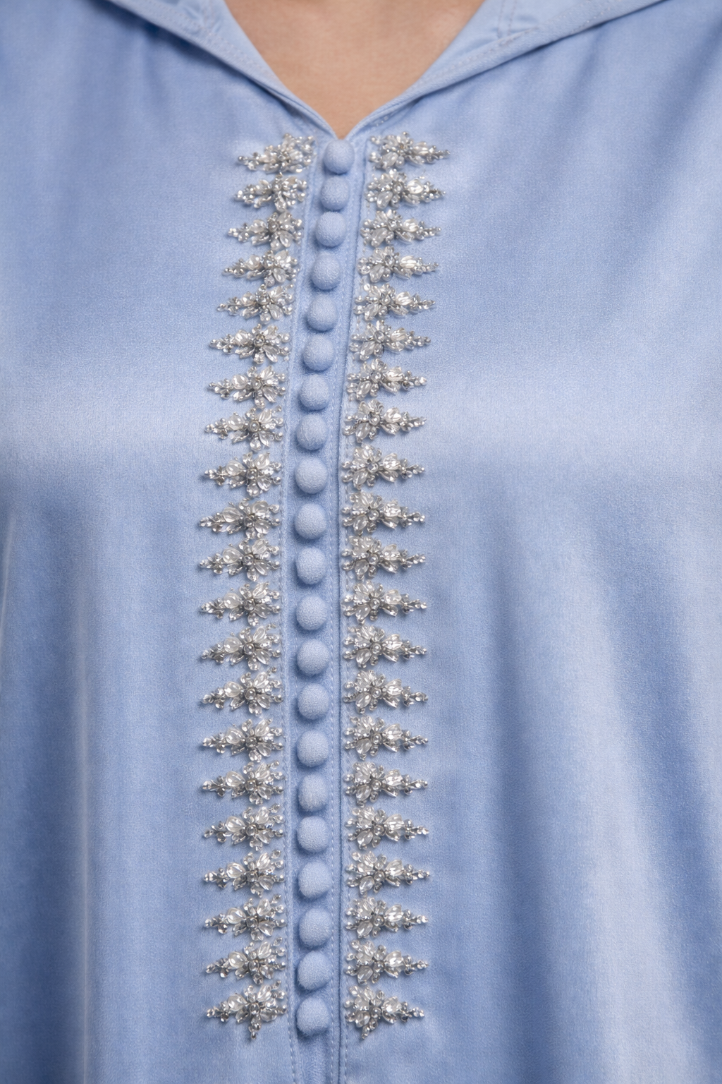 Robe longue brodée perlée