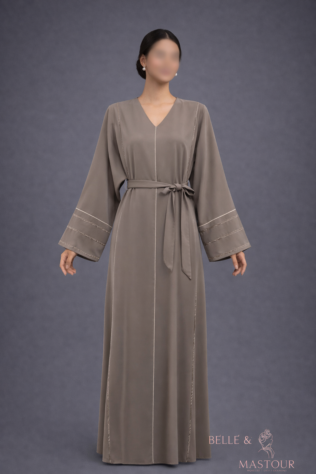 Robe longue ceinturée