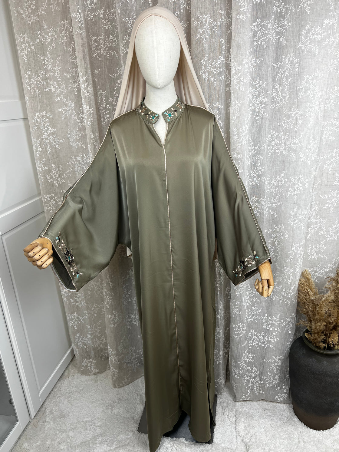 Abaya broderie