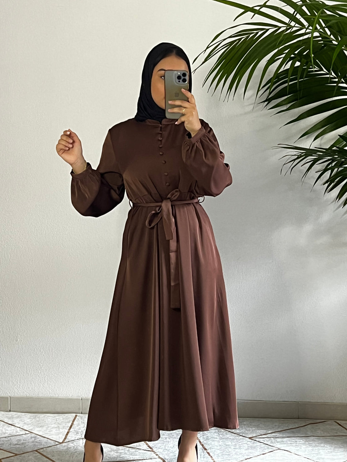 Robe mi longue satiné