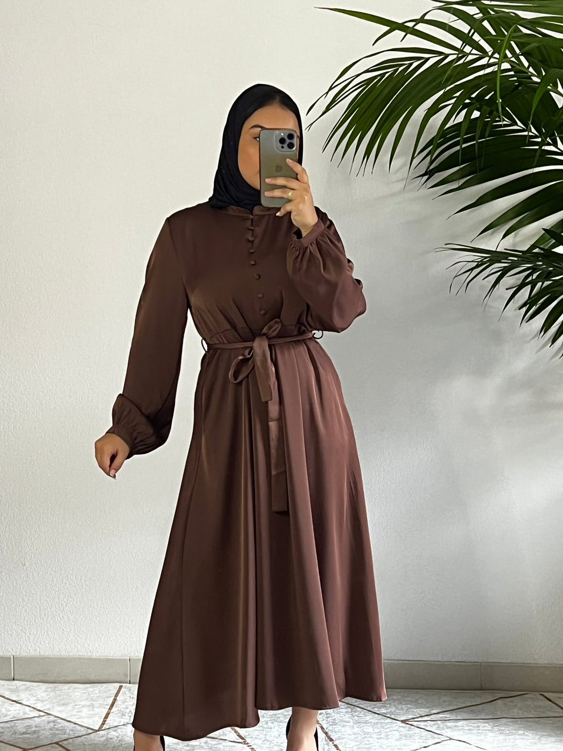 Robe mi longue satiné